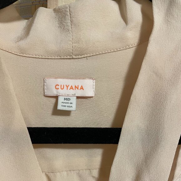 CUYANA Silk V-Neck Blouse size M - Picture 2 of 9